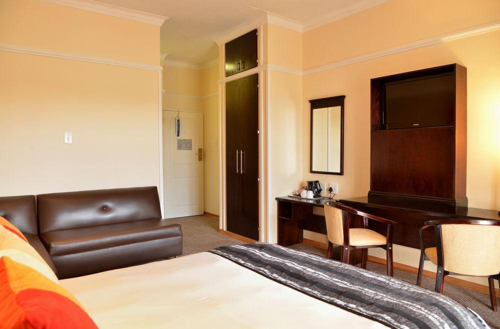 Protea Hotel By Marriott Klerksdorp Luaran gambar